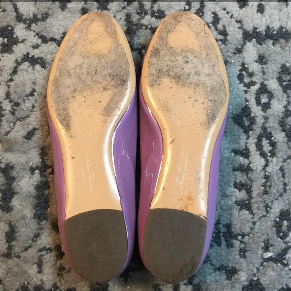 Salvatore Ferragamo Varina Patent Bow Flats - Picture 7 of 7